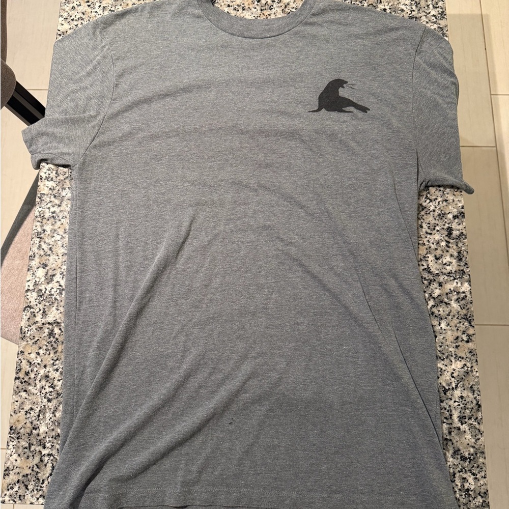 Men’s trendy seal shirt